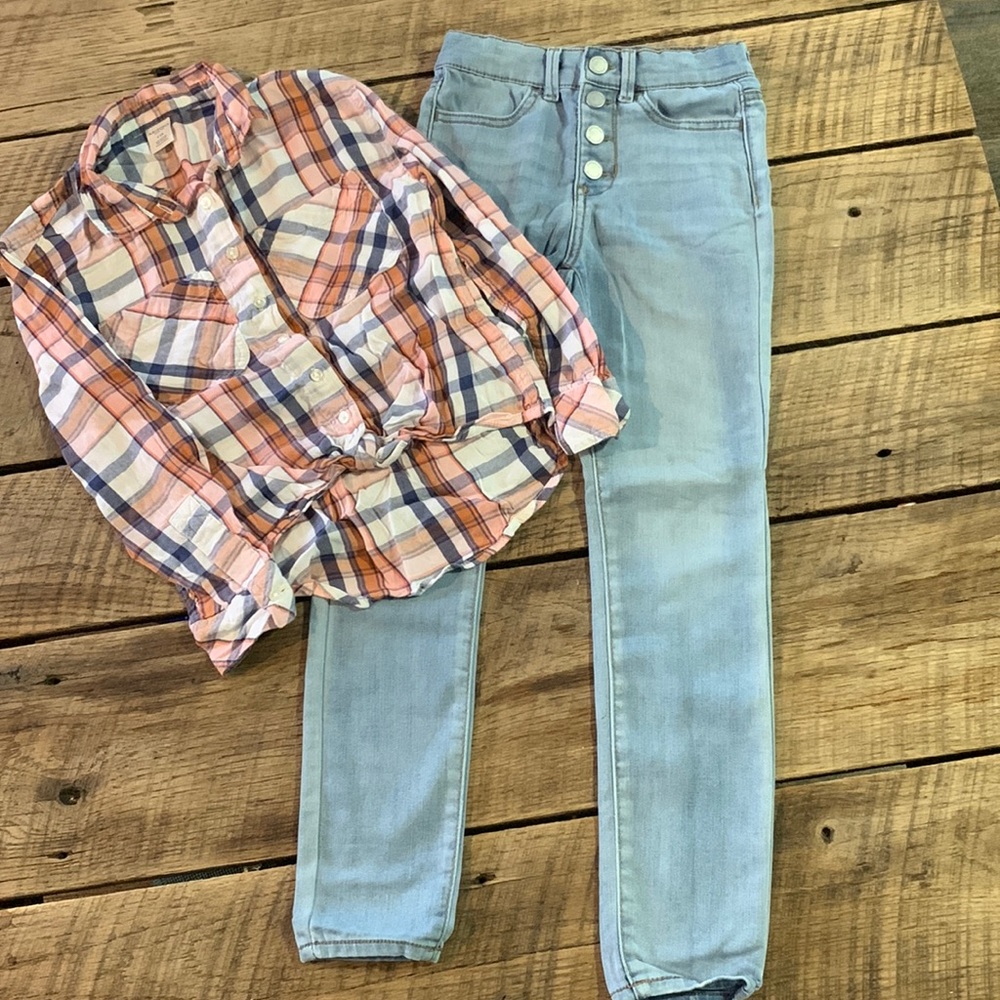 Girls medium outfit